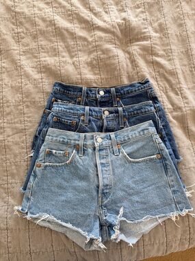 Levi’s Classic High-Waist Denim Shorts - Light Blue size 25 (all 3 pairs)